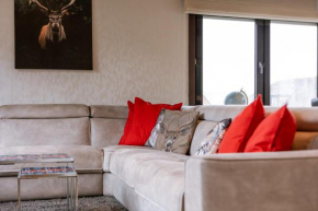Huswell - Bright apartment near beach - pets welcome!